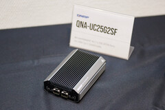 The new QNA-UC25G2SF network adapter offers up to 50 Gbps (Image source: Andreas Sebayang/Notebookcheck)
