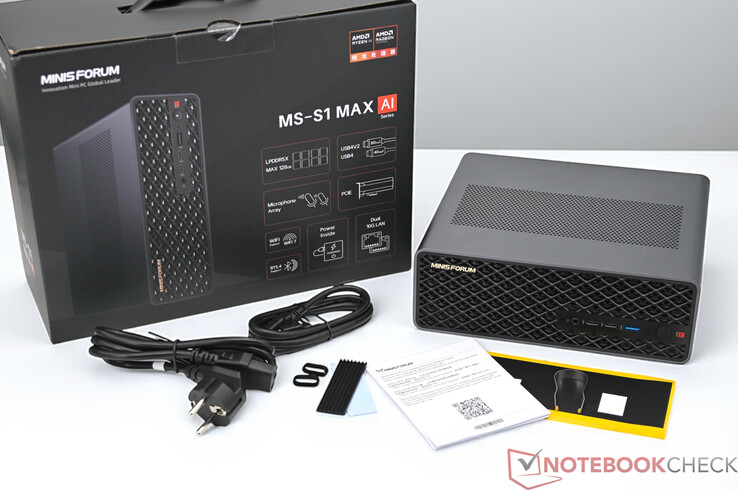 The scope of delivery of the Minisforum MS-S1 Max