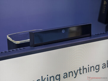 The retractable camera of ExpertCenter P600 AiO (Image source: Notebookcheck)