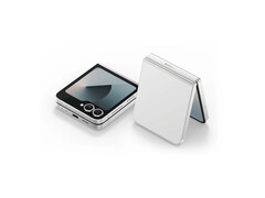 The Galaxy Z Flip FE could use the same display as the Z Flip 6 (Image source: Samsung)