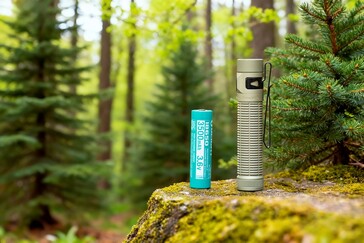 The Olight Baton flashlights are powered by 3,500 mAh 18650 lithium-ion batteries.