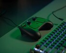 Steam Controller shown on desktop