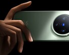 Ein Vivo-Manager liefert vor dem Vivo X300 Pro Launch Hinweise auf die Vorteile der neuen 200 MP Zeiss-Telefoto-Kamera. (Bildquelle: Vivo, zeigt X200 Pro Mini)