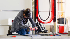 Tesla can now repair Supercharger station arson damage in less than 48 hours (Image source: Tesla)