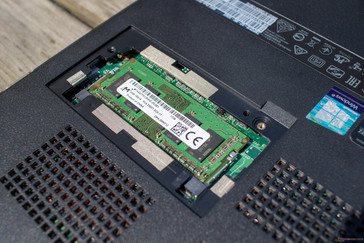 The 4 GB RAM module that can be replaced