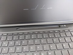 HP EliteBook Folio 13.5 -Stylus slot