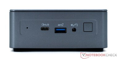 Front: USB4, USB 3.2 Gen 2, Power on