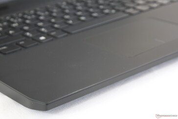 Same fingerprint-loving rubberized matte finish as the Alienware m15.