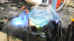 Elmor's liquid helium cooling setup for the Core i9-10900K. (Source: ElmorLabs on YouTube)