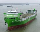 An image of the electric container ship Ning Yuan Dian Ku
