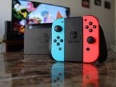 Firmware version 19.0.0 appears to be causing technical problems such as reduced battery life and overheating for some Switch users. (Image source: Pixabay / joatseu)
