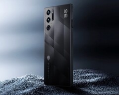 The successor to the RedMagic 9S Pro shown here achieves significantly better performance. (Image source: Nubia)