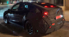 Model Y Juniper test mule sighting (Image source: Billyxxxy/X)