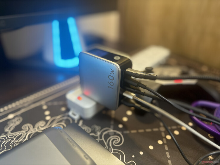 The Ugreen Nexode Pro 160W powering five devices at the same time