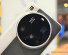Despite taking the top spot in DxOMark's zoom test, the Xiaomi 15 remains in a mediocre position on the camera flagship ranking. (Image source: Alexander Fagot, Notebookcheck)