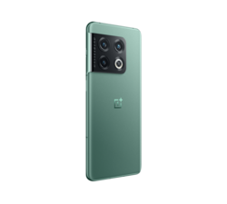 OnePlus 10 Pro in green