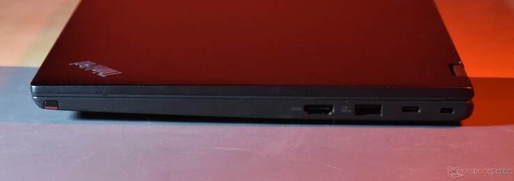 right: digitizer pen, HDMI, USB A 3.2 Gen 1, USB C 3.2 Gen 2, Kensington lock