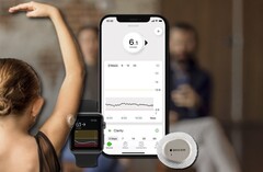 The Dexcom G7 CGM is much smaller than its predecessor, making it ideal for discreet wear. (Image source: Dexcom - edited)