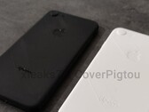 The iPhone SE 3 could arrive in three memory configurations. (Image source: Pigtou & @xleaks7)