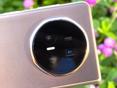 Sample macro shots suggests the Honor Magic V5 features a significantly improved camera system. (Image source: @feni_book)