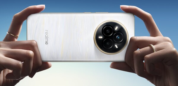 The Realme 14 Pro has two rear cameras but only one is useful. (Image source: Realme)