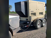 Cybertruck hooked up to a diesel generator (Image source: TheSmiths/TikTok)