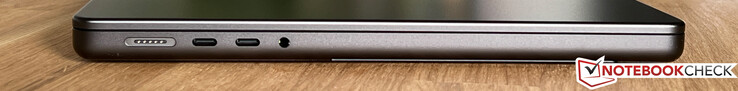Left side: MagSafe, 2x USB-C 4.0 w/ Thunderbolt 4 (40 Gbps, DisplayPort-ALT mode 1.4, Power Delivery), 3.5 mm stereo