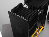 The MonsterLabo Beast case has ~50% of its volume filled with heatsinks and heatpipes. (Image Source: Optimum Tech)