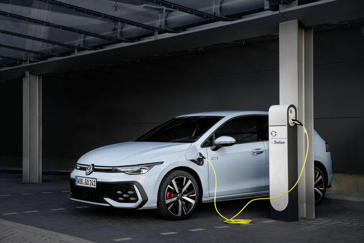 ...has PHEV variants...