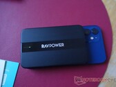 The RAVPOWER take on MagSafe.