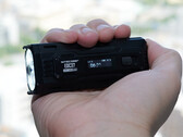 Nitecore's new EDC flashlight is easy to hold (Image source: Andreas Sebayang/Notebookcheck.com)