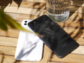 Gigaset sells the GS5 Lite in two colours. (Image source: Gigaset)