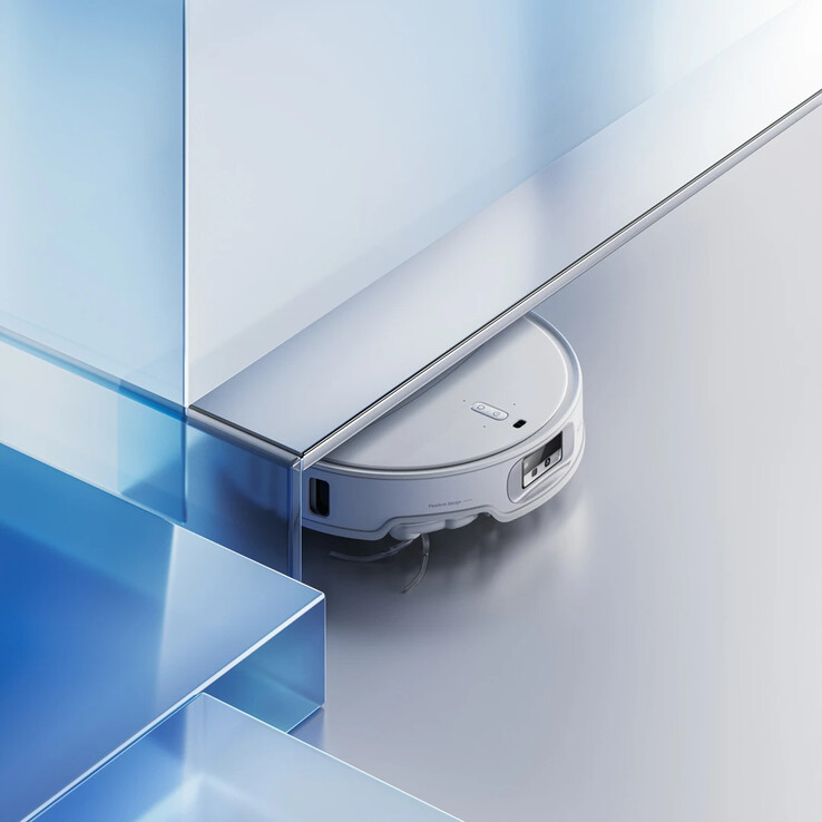 Roborock's P20 Ultra robot vacuum is slim. (Image source: Roborock)