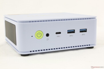 Front: Power button, 3.5 mm headset, USB-C 3.2 w/ Power Delivery + DisplayPort, 2x USB-A 3.2 Gen. 2