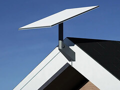 The standard Starlink dish is now discounted in a new promo. (Image source: SpaceX)