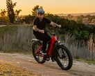 The Juiced Bikes RipCurrent S offers a comfortable, versatile ride thanks to its fat tyres and high-rise bars. (Image source: Juiced Bikes)