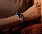 The Smart Band 11 in its Glacier Silver finish.