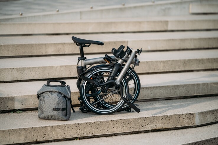 The Brompton Electric T Line boasts a custom-built 250 W rear hub motor (Image source: Brompton)
