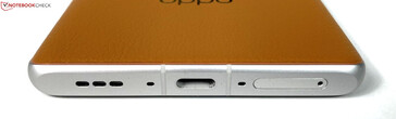 Bottom: speaker, microphone, USB-C 3.2 Gen.1, microphone, dual-SIM