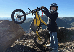 The Heybike Villain electric dirt bike offers a top speed of 45 mph (72 km/h) (Image source: Heybike)