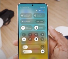 Volume and brightness sliders have swapped places in One UI 7 Beta 2 (Image Source: Tarun Vats via X)