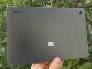 Samsung Galaxy Tab S10 Lite in review. (Image source: Marcus Herbrich)