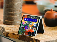 Samsung Galaxy Z Flip8 Review