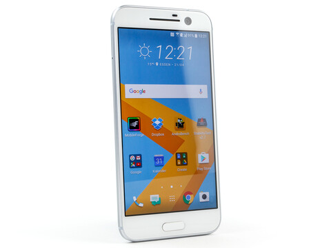 HTC 10 Smartphone Review