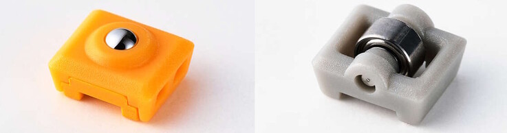 The Elecom 5-ball roller (L) and the Elecom linear roller (R).