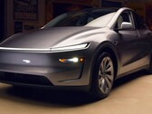 The new Model Y comes with the adaptive high beams feature enabled. (Image source: Jay Leno/YT)