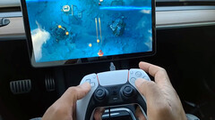 Tesla brings dedicated PS5 controller support (image: kingvally/YT)