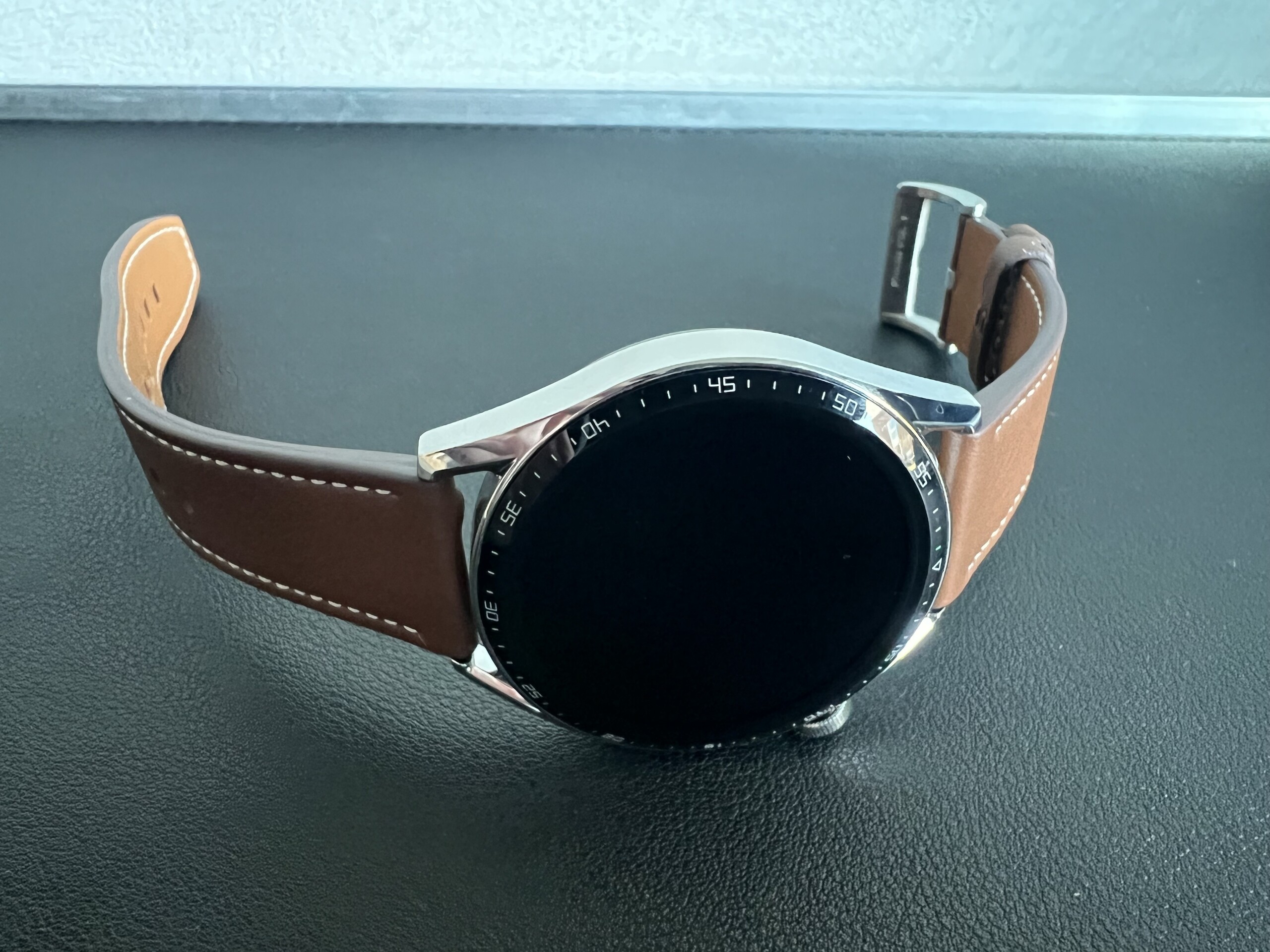 Array Knurre Countryside Huawei Watch GT 3 Smartwatch in Review: Classy looks and impressive battery  - NotebookCheck.net Reviews