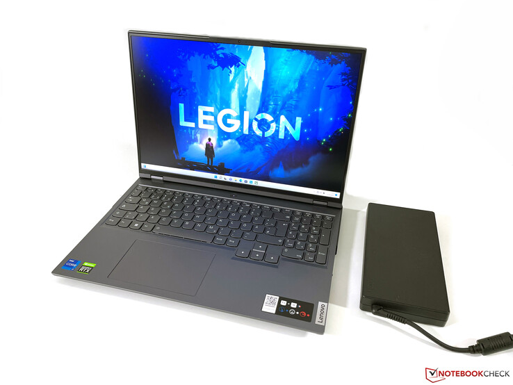 Lenovo Legion 5i Pro 16 G7 Review: Gaming Laptop now with Alder Lake and RTX  3070 Ti - NotebookCheck.net Reviews