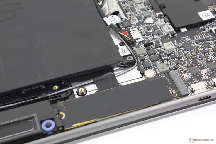 Only a single M.2 2280 PCIe4 x4 slot this time around